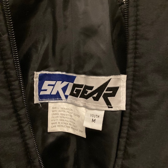 Ski Gear Bib Overalls - Youth Size Medium - Picture 4 of 6